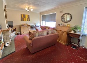 Lounge- click for photo gallery